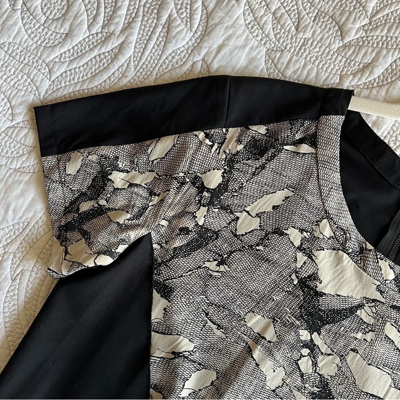 REVOLVE - Funktional - Shift Dress in Pictured - Picture 6 of 12